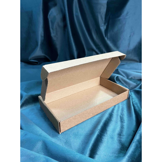 Коробка с откидной крышкой 21x11x3 см крафт