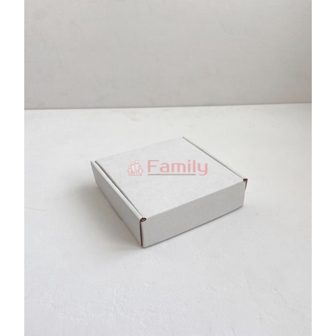 Коробка с откидной крышкой 15x15x6см белая