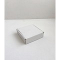 Коробка с откидной крышкой 15x15x4,5 см белый