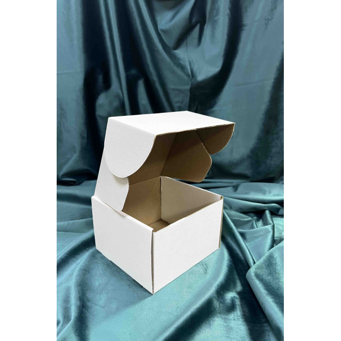 Коробка с откидной крышкой 16x16x10 см белый