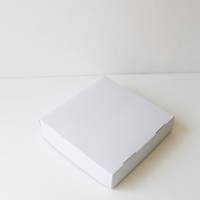 Коробка для пирога 23x23x5 см белая