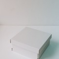 Коробка с отдельной крышкой 20x20x9 см белая