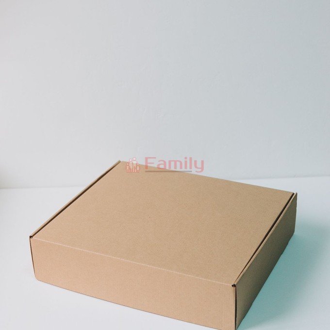 Коробка с откидной крышкой 30x22x6 см крафт