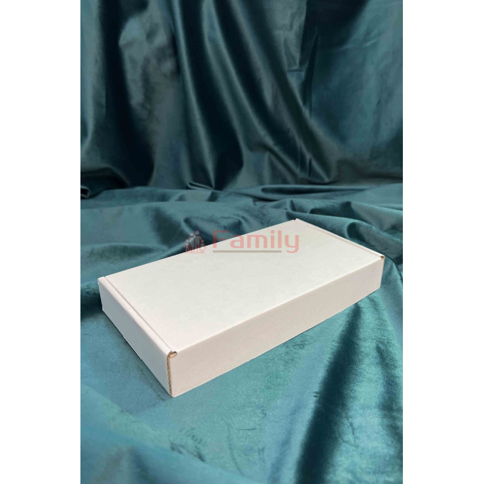Коробка с откидной крышкой 21x16x3 см белая