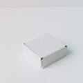 Коробка с откидной крышкой 5x5x3 см белая