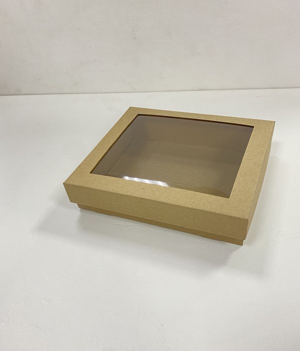 Коробка с отдельной крышкой с окном 18x15x5 см крафт