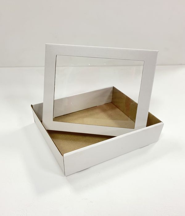 Коробка с отдельной крышкой с окном 18x15x5 см белая