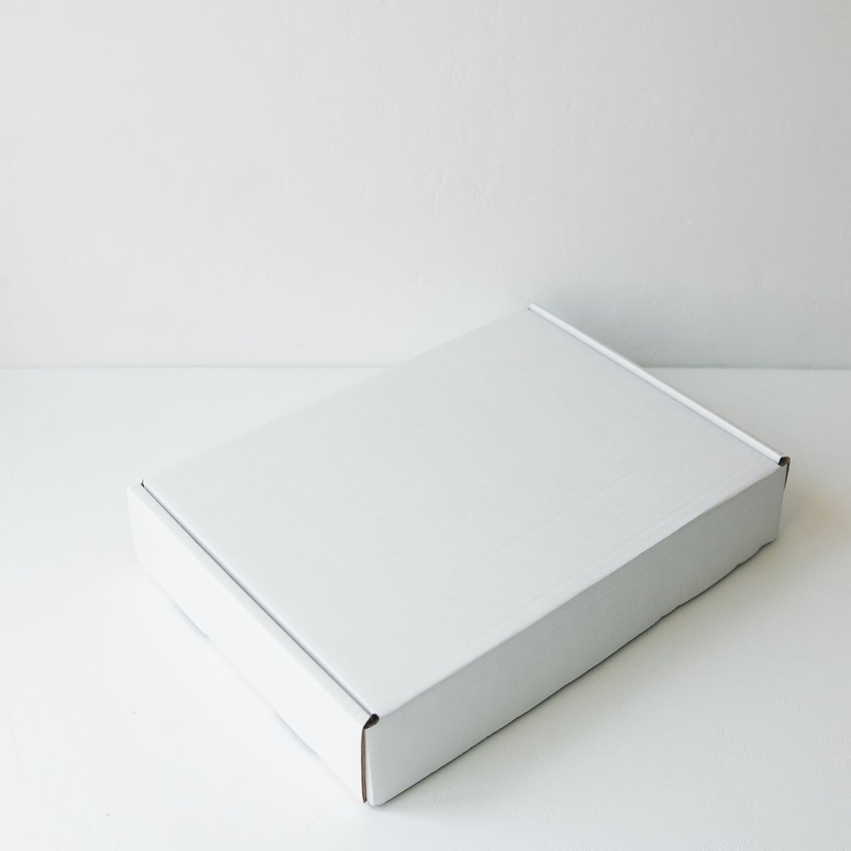 Коробка для пирога 33,5x24x6 см белая